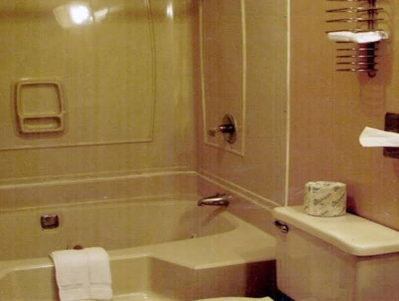Great Lakes Inn & Suites شاوث هيفن المظهر الخارجي الصورة